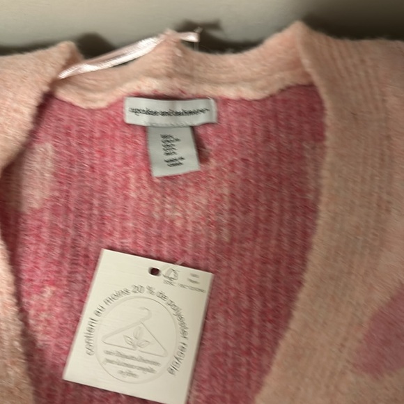 Cupcakes & Cashmere ladies pink size large button down sweater.  Brand new. - Picture 3 of 7